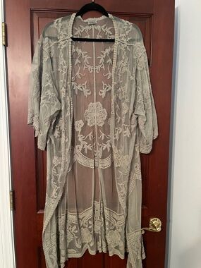 Embroidered Sheer Duster Kimono in Light Sage